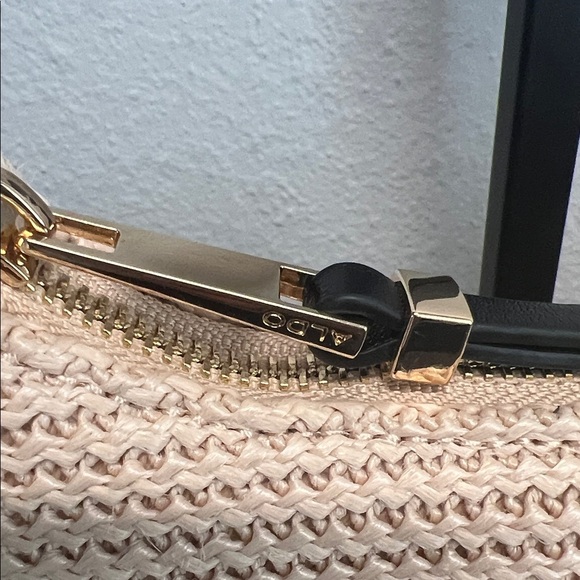 Aldo | Woven Shoulder Bag w/ Crossbody Strap - Picture 6 of 13
